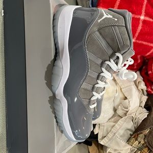 Cool grey 11 Air Jordan